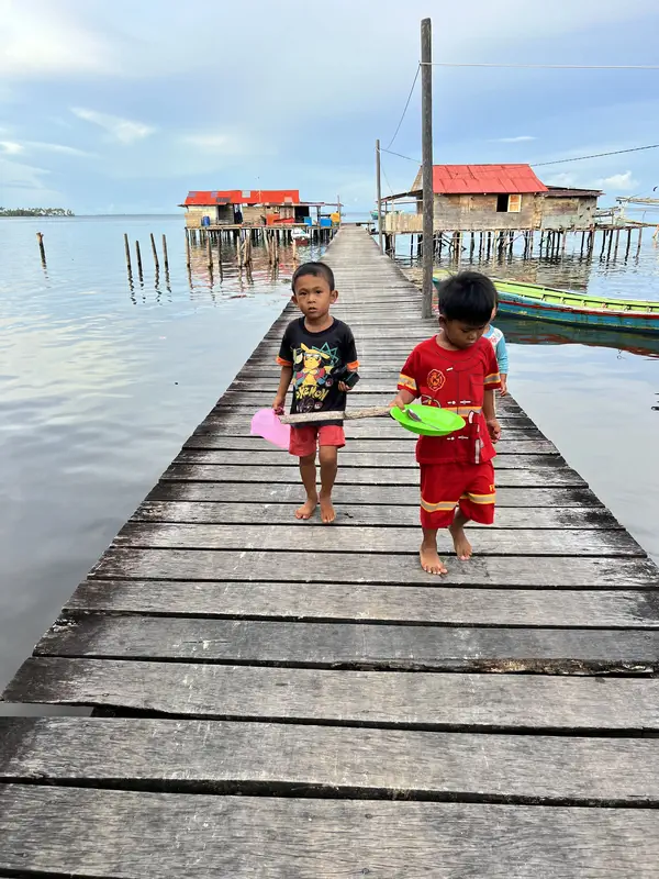 Banyak Island
